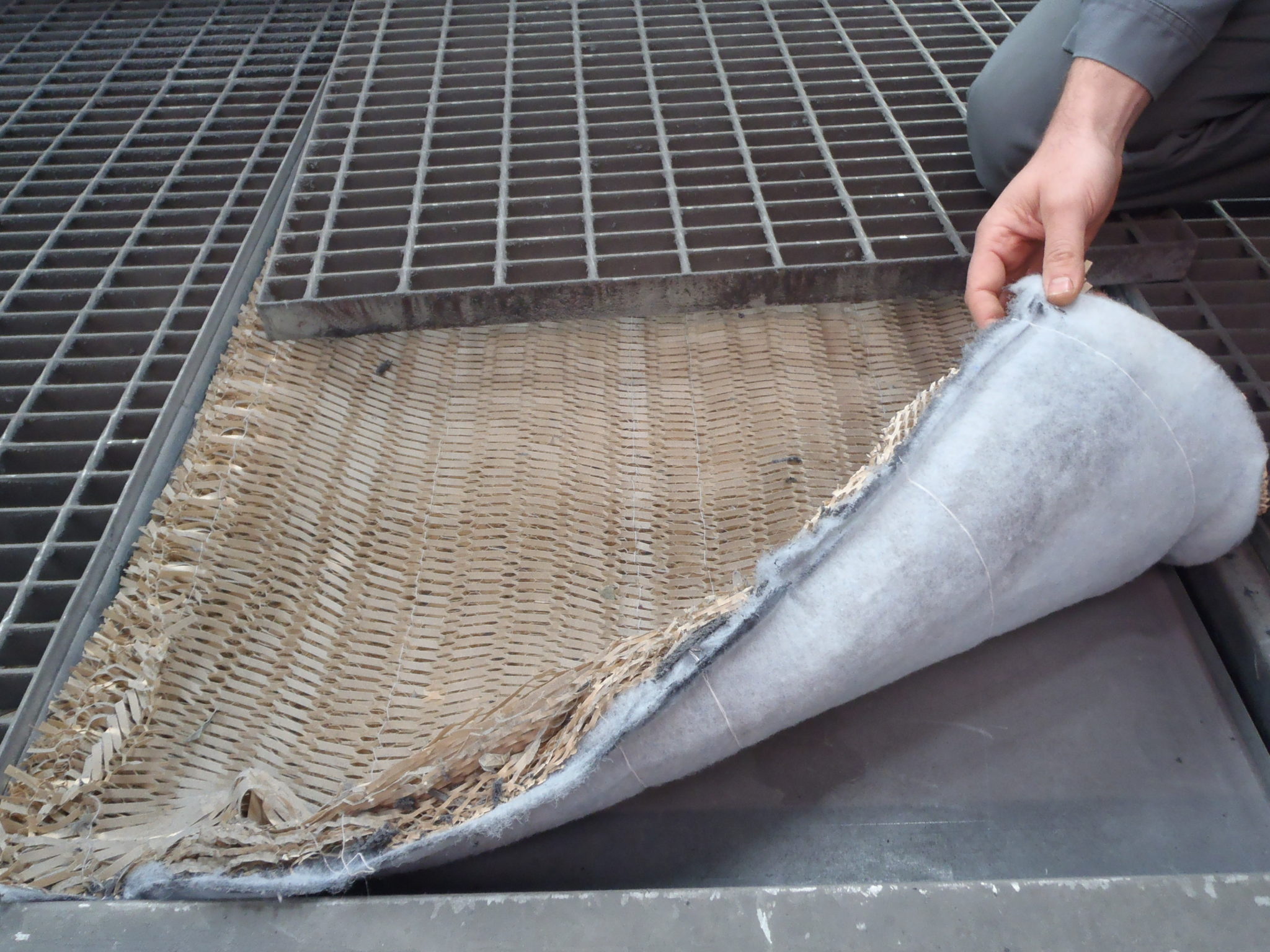 How to dispose of paint booth filters to protect environment? Aerem